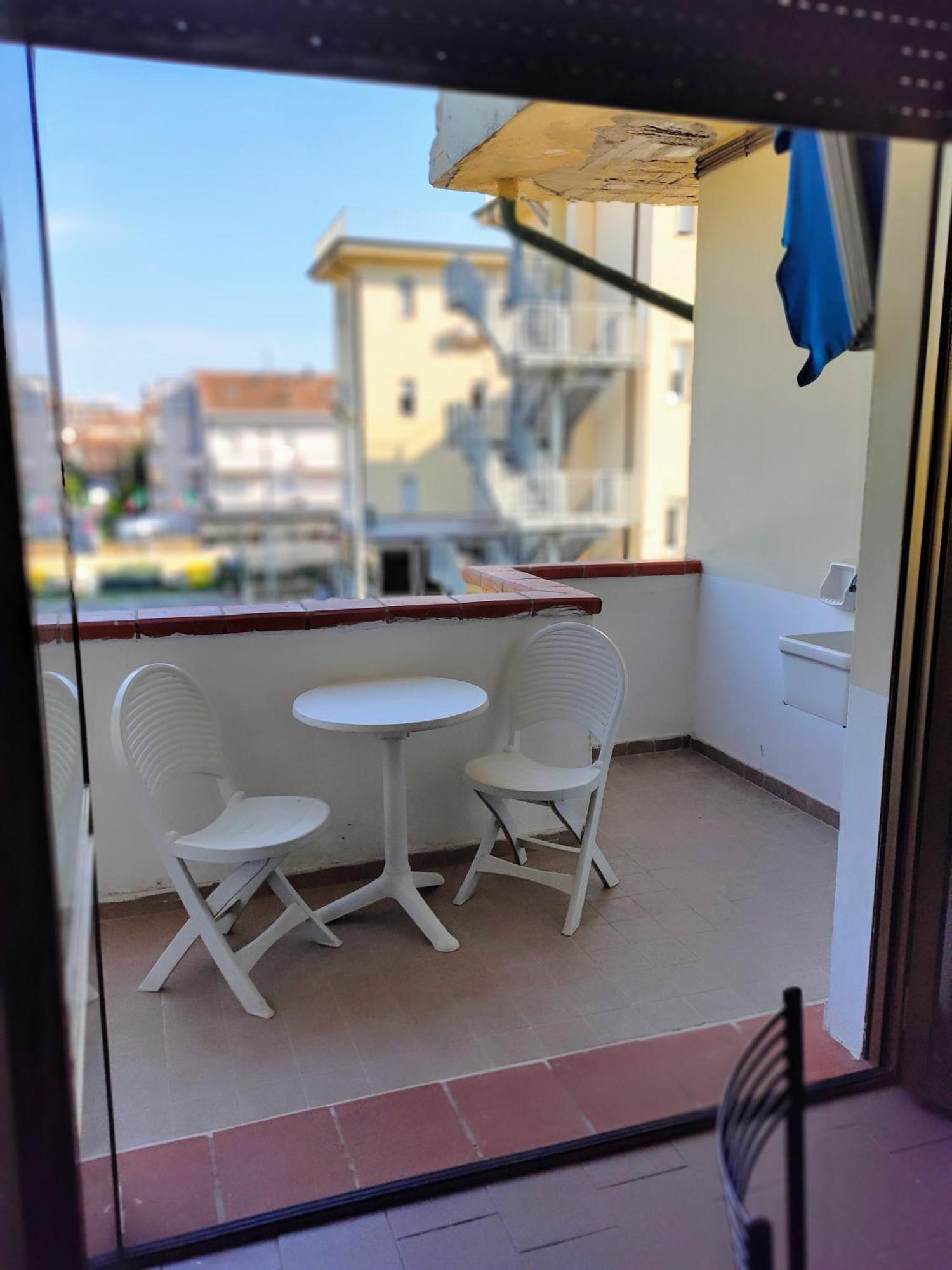 Caravel Appartamentini Lido di Camaiore Exteriör bild